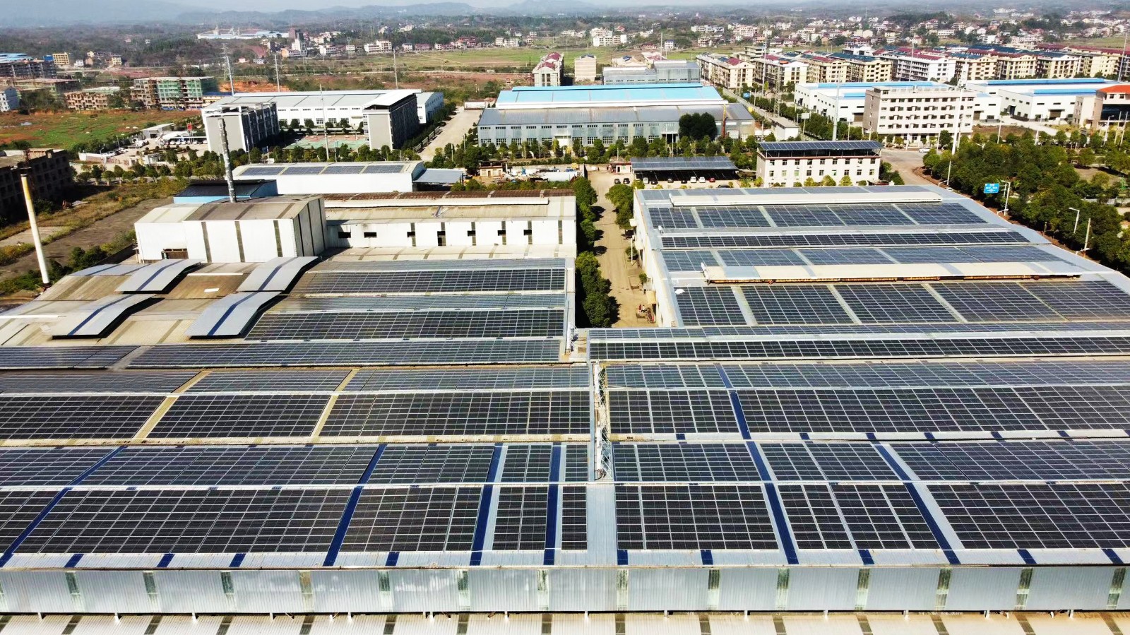 6月以来，室表温度居高不下！多地供电严重，光伏电站或将为工贸易企业带来“用电自由！